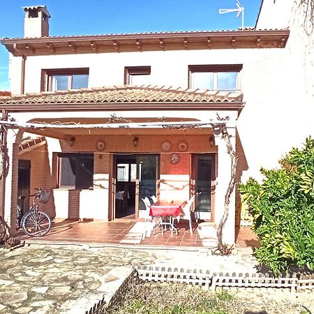 Вилла La Higuera De Gredos Игера-де-лас-Дуэньяс Экстерьер фото